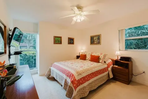 15624 SW 82nd Court Palmetto Bay FL 33157