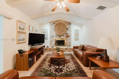 15624 SW 82nd Court Palmetto Bay FL 33157