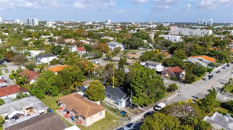 1114 SW 13th Court Miami FL 33135
