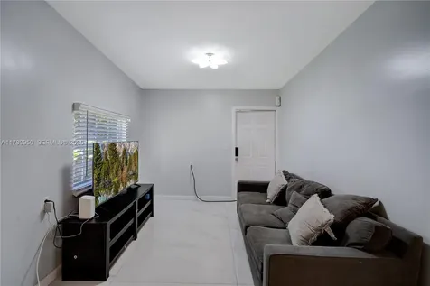 1114 SW 13th Court Miami FL 33135