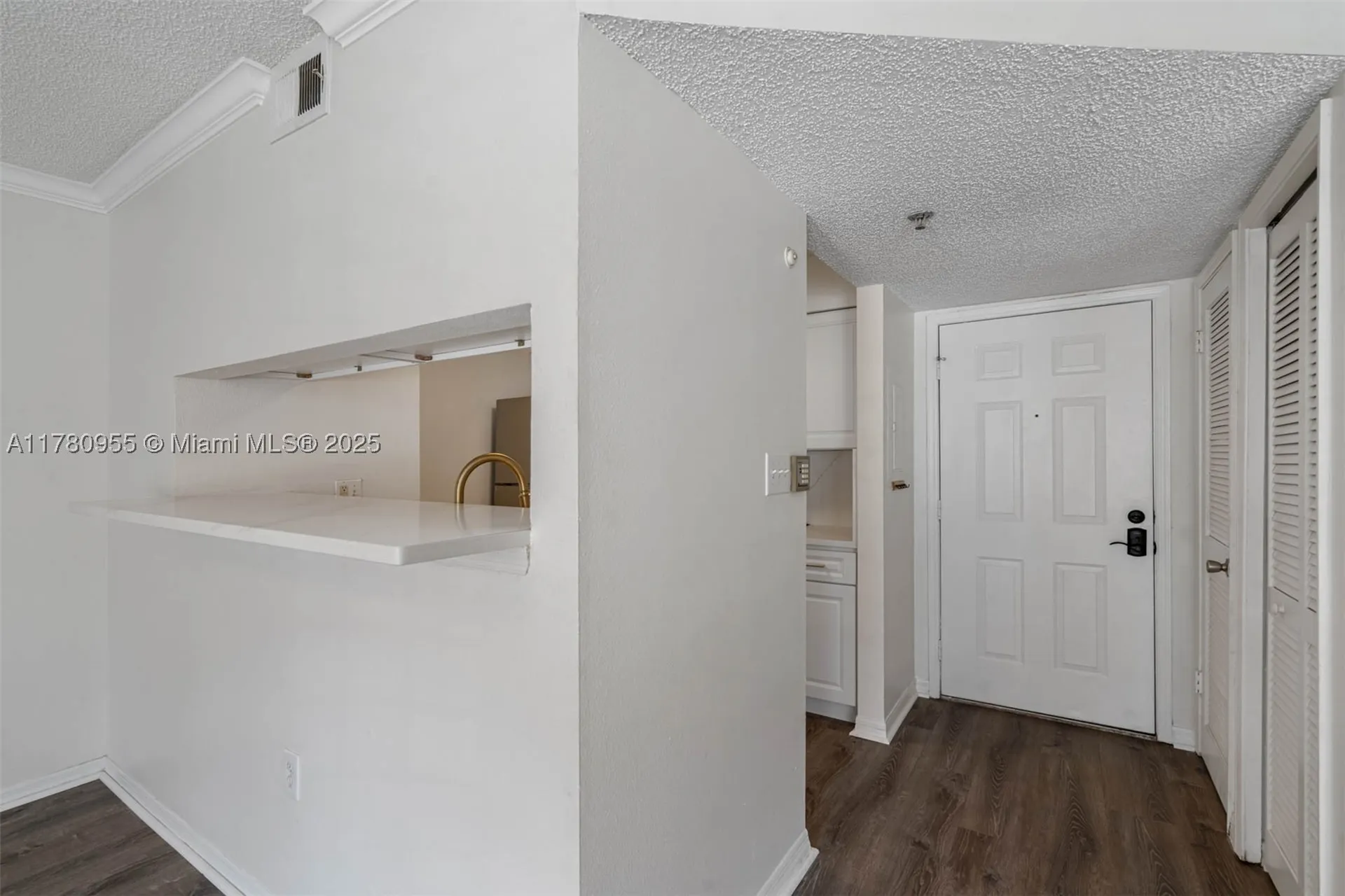 1000 W Horatio Street Other City - In The State Of Florida FL 33606