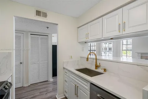 1000 W Horatio Street Other City - In The State Of Florida FL 33606