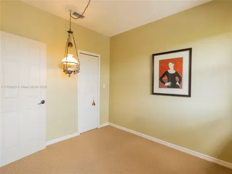 12458 SW 125th Terrace Miami FL 33186