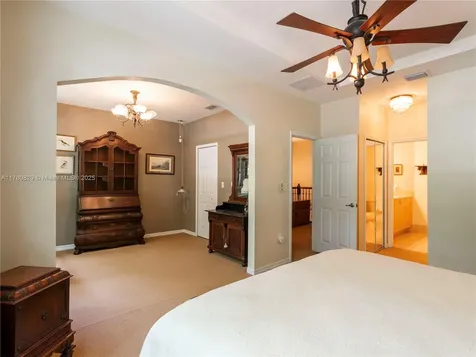 12458 SW 125th Terrace Miami FL 33186