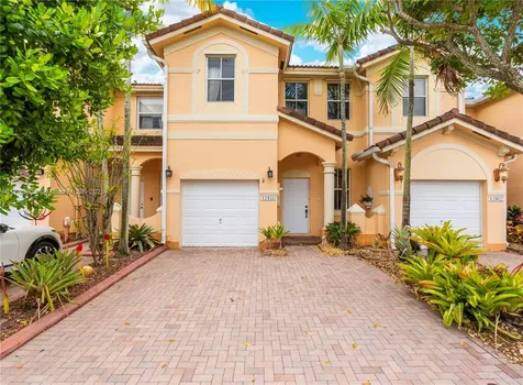 12458 SW 125th Terrace Miami FL 33186