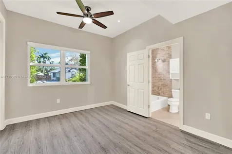 8481 SW 167th Terrace Palmetto Bay FL 33157