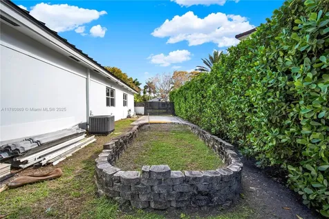 8481 SW 167th Terrace Palmetto Bay FL 33157
