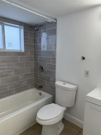 1895 Venice Park Drive North Miami FL 33181
