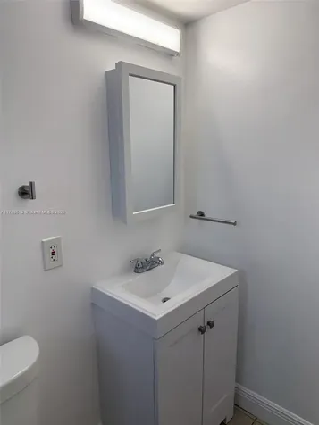 1895 Venice Park Drive North Miami FL 33181