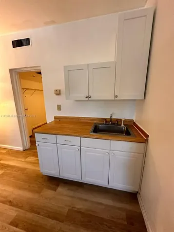 26 Diplomat Parkway Hallandale Beach FL 33009