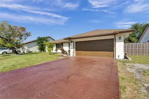 731 SW 99th Avenue Pembroke Pines FL 33025
