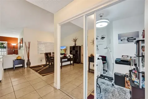 731 SW 99th Avenue Pembroke Pines FL 33025