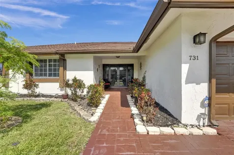 731 SW 99th Avenue Pembroke Pines FL 33025