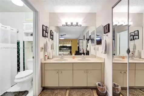 731 SW 99th Avenue Pembroke Pines FL 33025