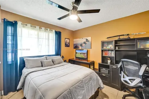 731 SW 99th Avenue Pembroke Pines FL 33025