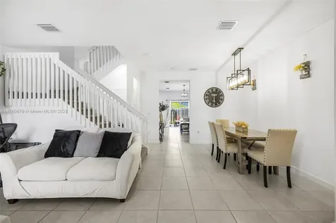 1572 SE 27th Terrace Homestead FL 33035
