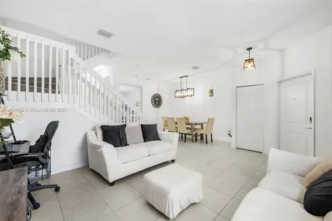 1572 SE 27th Terrace Homestead FL 33035