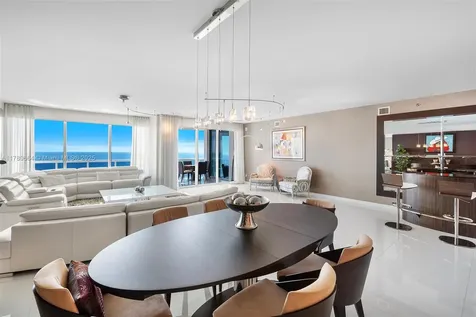 2711 S Ocean Drive Hollywood FL 33019