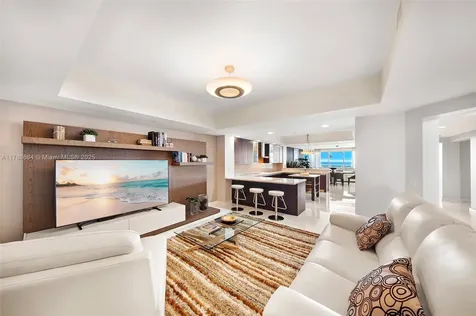 2711 S Ocean Drive Hollywood FL 33019