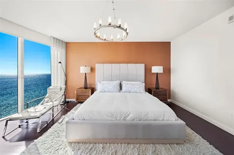 2711 S Ocean Drive Hollywood FL 33019