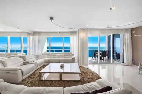 2711 S Ocean Drive Hollywood FL 33019