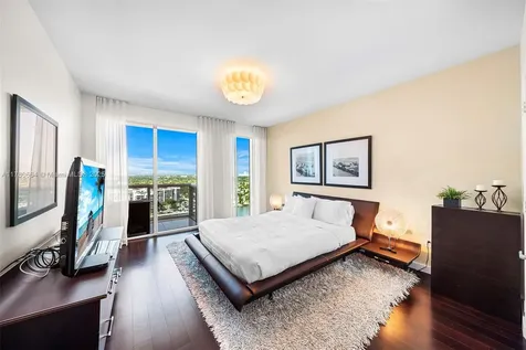 2711 S Ocean Drive Hollywood FL 33019