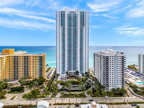 2711 S Ocean Drive Hollywood FL 33019