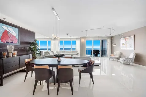 2711 S Ocean Drive Hollywood FL 33019