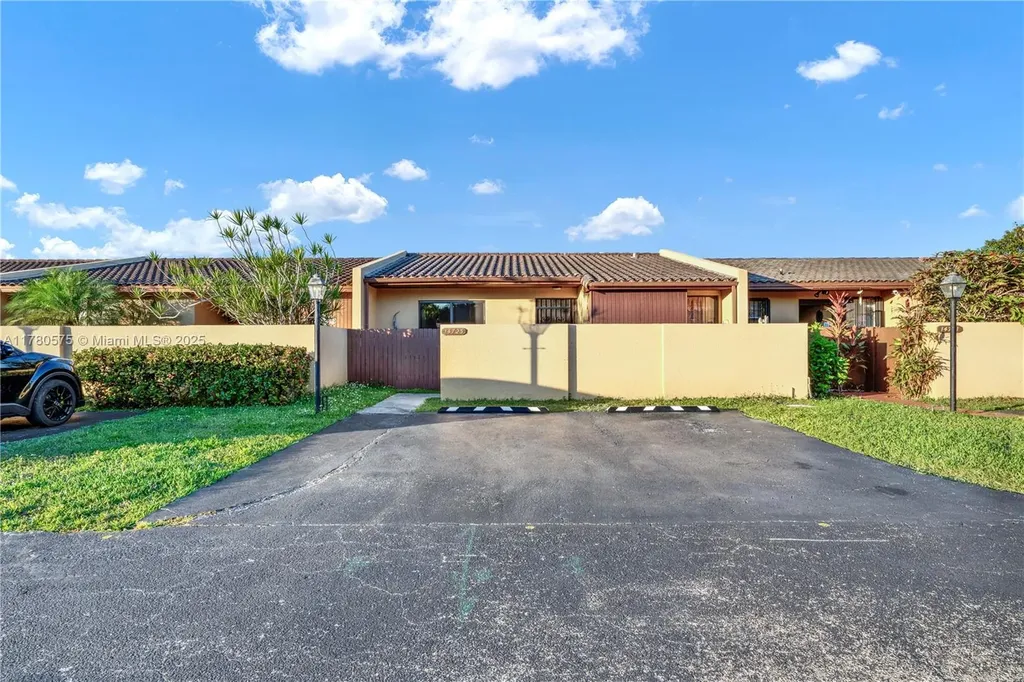 14723 SW 86th Lane Miami FL 33193