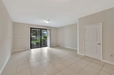 4208 N Dixie Highway Oakland Park FL 33334
