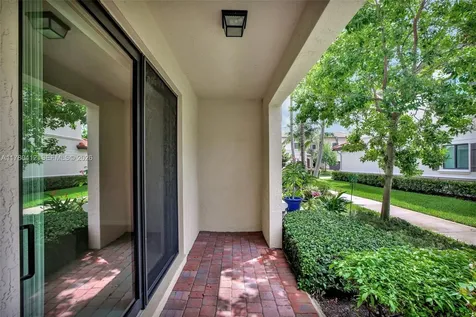 4208 N Dixie Highway Oakland Park FL 33334