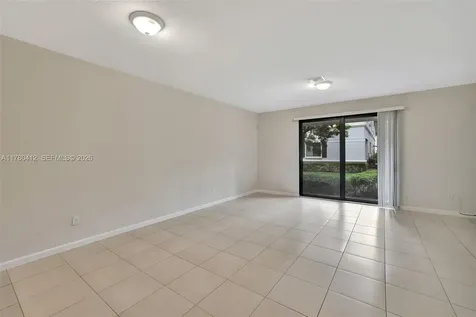 4208 N Dixie Highway Oakland Park FL 33334