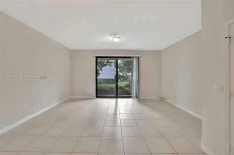 4208 N Dixie Highway Oakland Park FL 33334