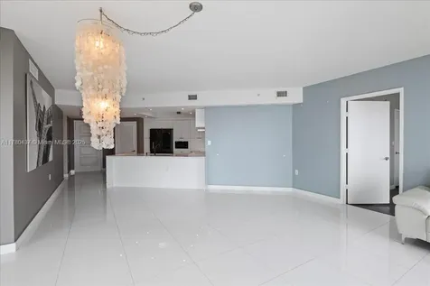 200 Sunny Isle Bl Sunny Isles Beach FL 33160
