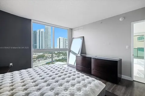 200 Sunny Isle Bl Sunny Isles Beach FL 33160