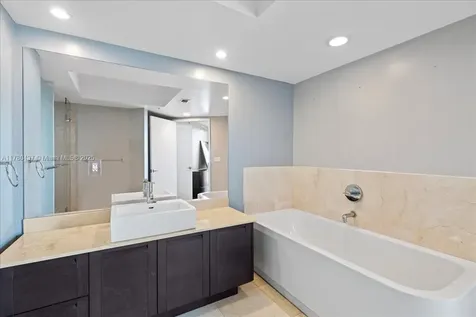 200 Sunny Isle Bl Sunny Isles Beach FL 33160
