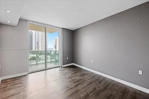 200 Sunny Isle Bl Sunny Isles Beach FL 33160