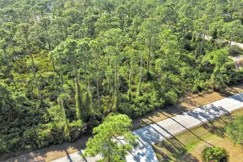 2019 Columbus Avenue Lehigh Acres FL 33920