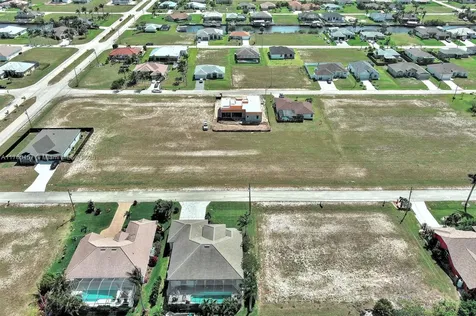 1037 NW 37th Place Cape Coral FL 33993