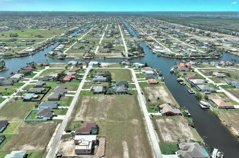 1037 NW 37th Place Cape Coral FL 33993