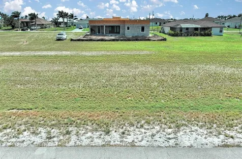 1037 NW 37th Place Cape Coral FL 33993