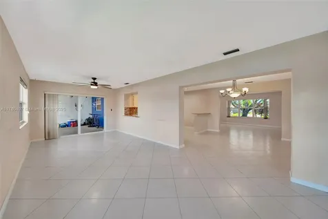 8411 NW 19th Street Pembroke Pines FL 33024