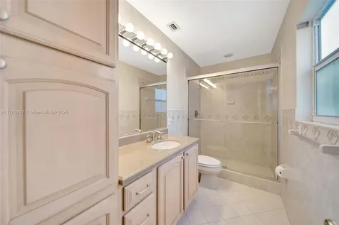 8411 NW 19th Street Pembroke Pines FL 33024