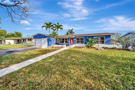 8411 NW 19th Street Pembroke Pines FL 33024