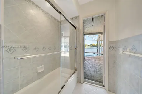 8411 NW 19th Street Pembroke Pines FL 33024