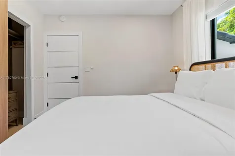 281 NE 48th Terrace Miami FL 33137