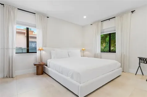 281 NE 48th Terrace Miami FL 33137