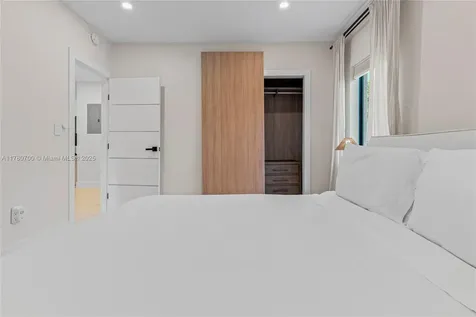 281 NE 48th Terrace Miami FL 33137