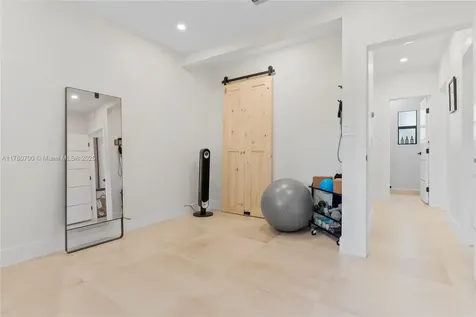 281 NE 48th Terrace Miami FL 33137