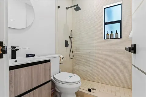 281 NE 48th Terrace Miami FL 33137